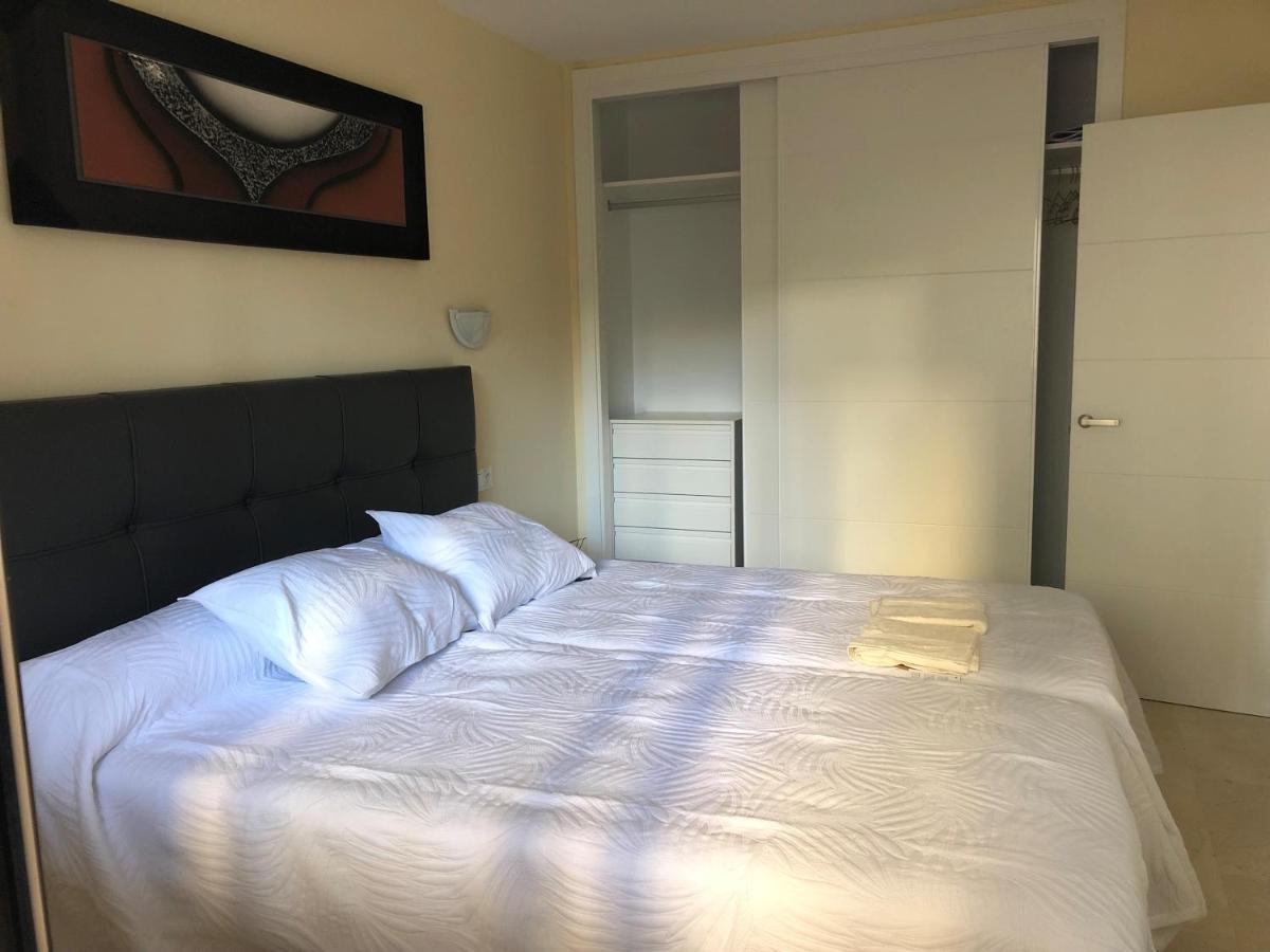 Moderno Apartamento En Primera Linea Paseo Maritimo Fuengirola Luaran gambar